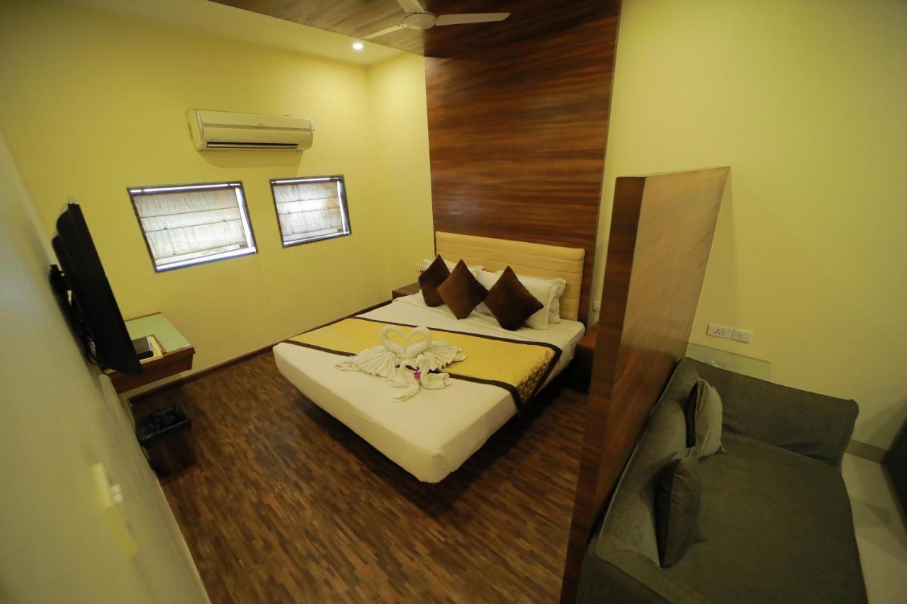 Vijaya Tej Clarks Inn Патна Экстерьер фото